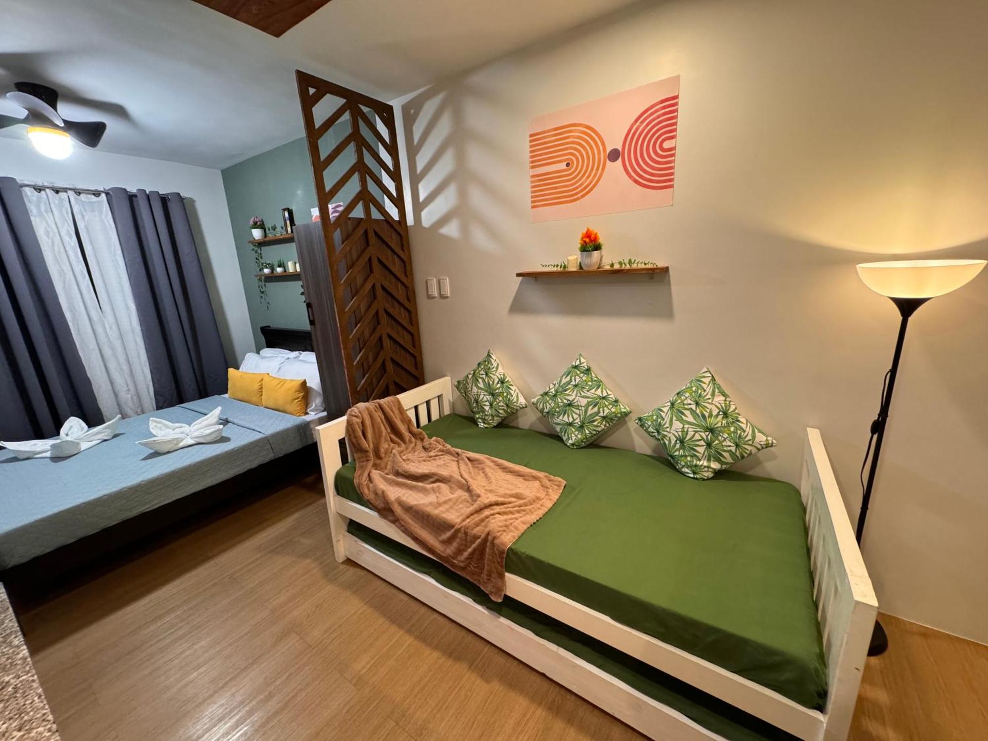 Cozyvilla At Pine Suites Tagaytay 2Br Or Studio With Free Parking 2Br In Basement Parking And Studio In Offsite Parking Tagaytay City Exterior photo