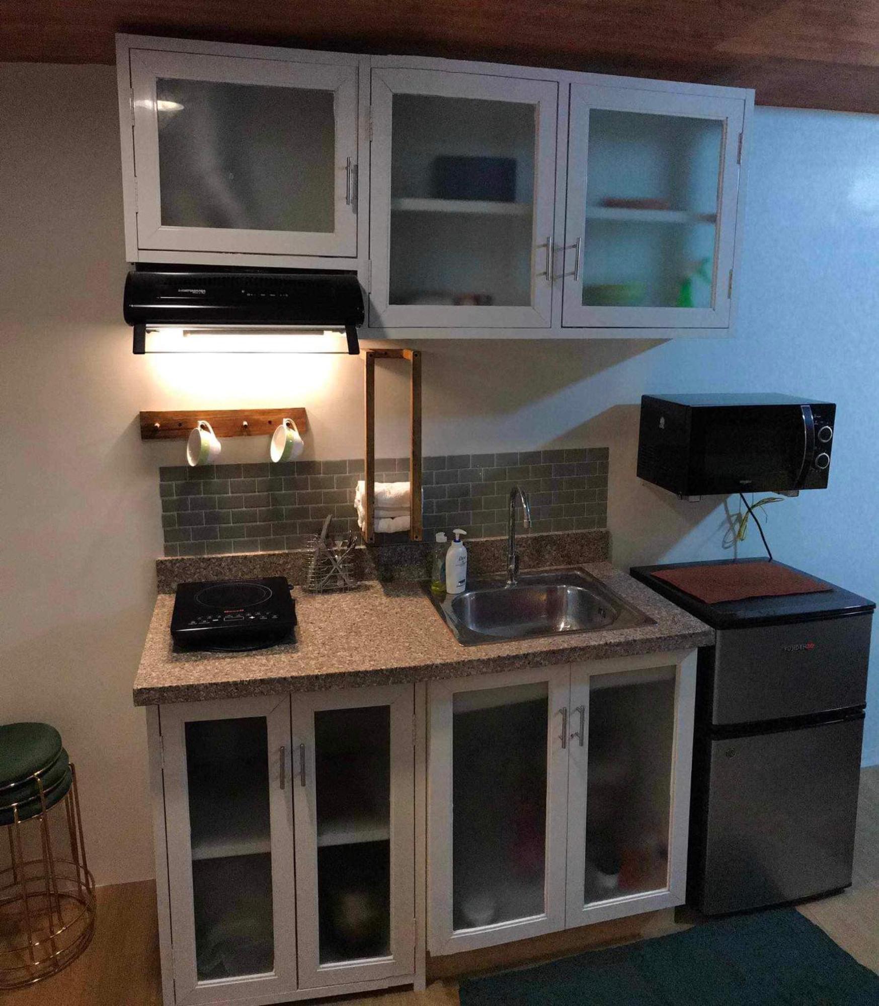 Cozyvilla At Pine Suites Tagaytay 2Br Or Studio With Free Parking 2Br In Basement Parking And Studio In Offsite Parking Tagaytay City Exterior photo