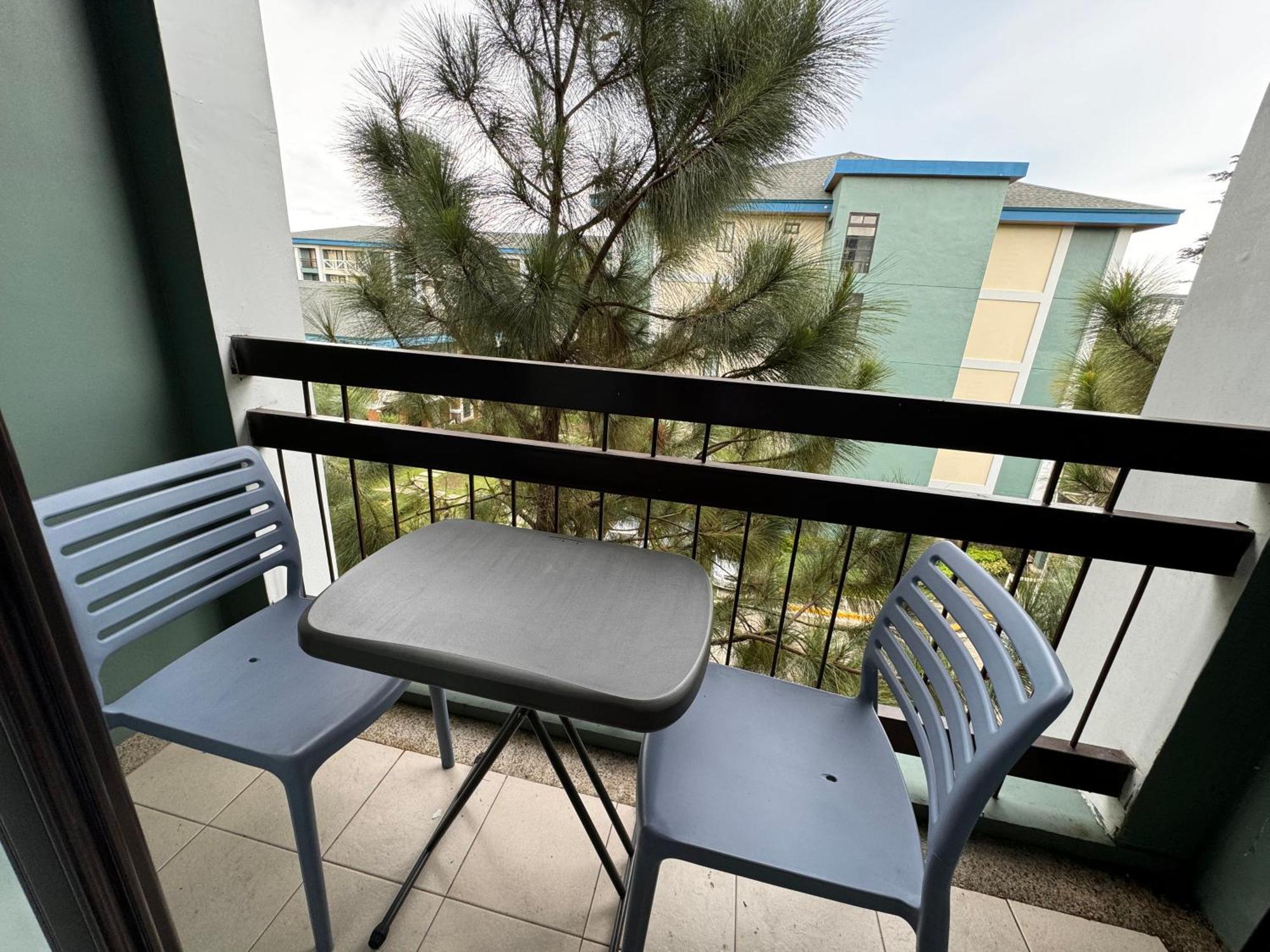 Cozyvilla At Pine Suites Tagaytay 2Br Or Studio With Free Parking 2Br In Basement Parking And Studio In Offsite Parking Tagaytay City Exterior photo